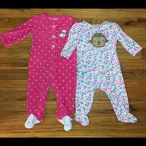 ✨SOLD✨ Pair of Carter’s Zip Up Pajamas